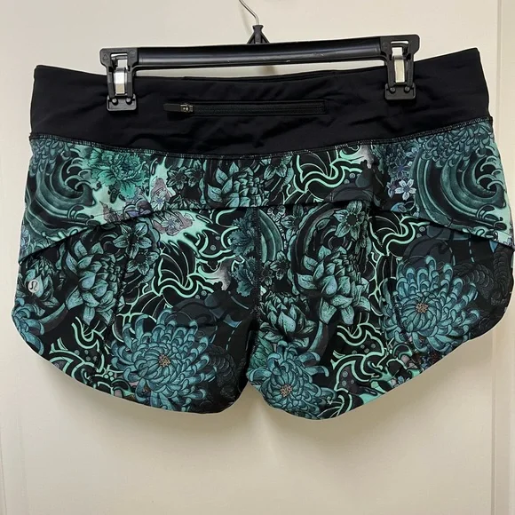 LULULEMON Speed Up Low-Rise Shorts - Picture 3 of 3
